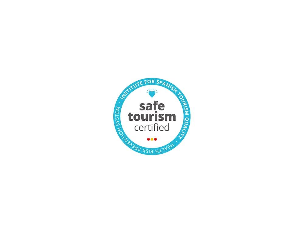 Hotel Domo บิลาฟรังกา เดล เปเนเดส ภายนอก รูปภาพ