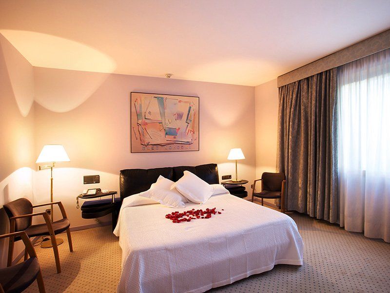 Hotel Domo บิลาฟรังกา เดล เปเนเดส ภายนอก รูปภาพ