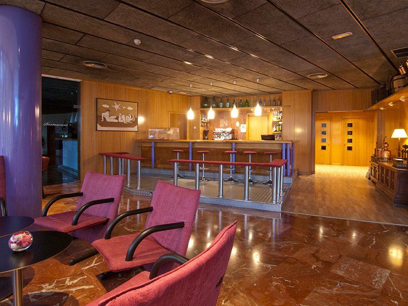 Hotel Domo บิลาฟรังกา เดล เปเนเดส ภายนอก รูปภาพ